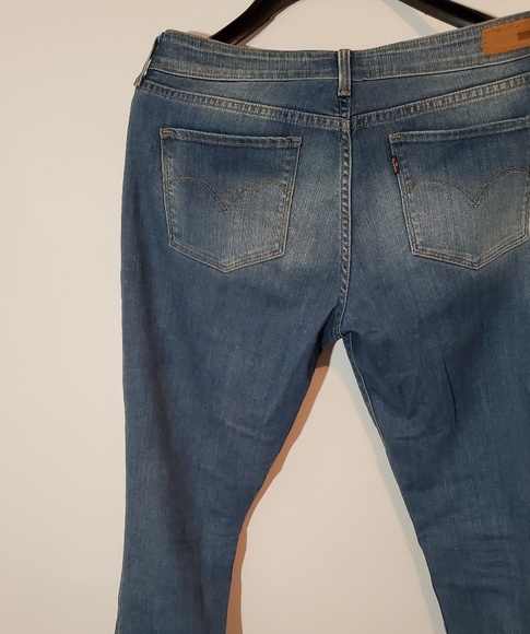 Levis jeans - Picture 2 of 2